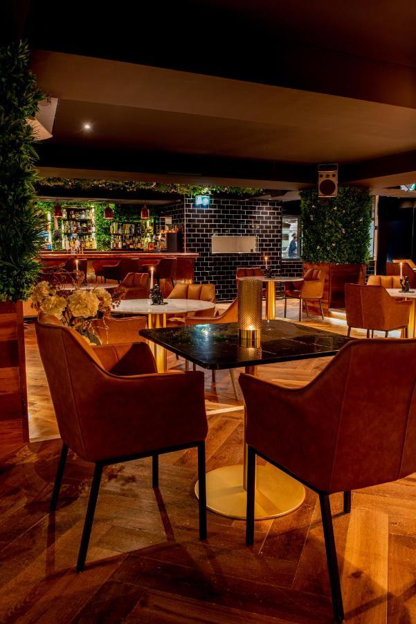 Hotel Bristol Verbier Ngoại thất bức ảnh