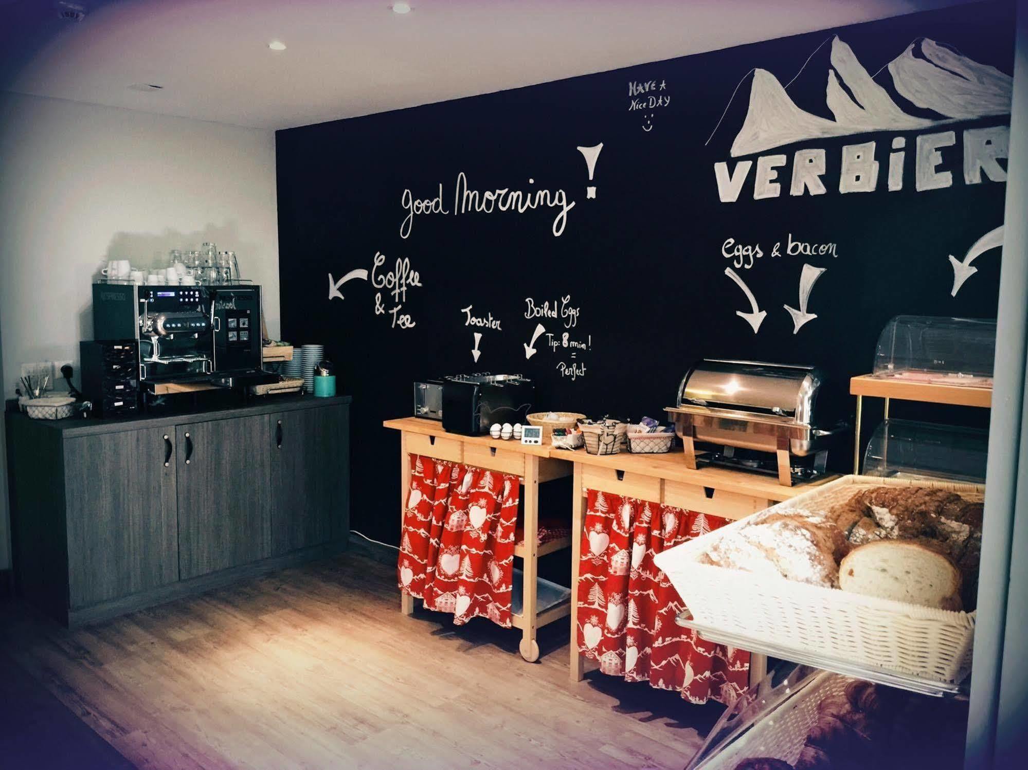 Hotel Bristol Verbier Ngoại thất bức ảnh